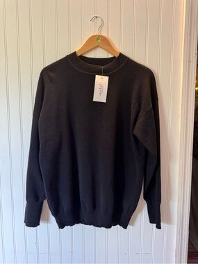 Ingrid & Isabel maternity Crewneck Sweater